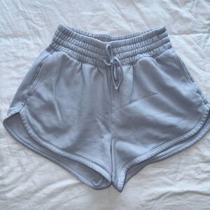 Abercrombie dolphin hem fleece shorts